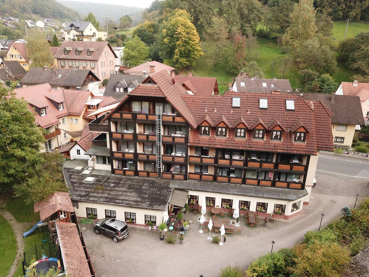 Landgasthof zur Linde Heimbuchenthal Exterior foto